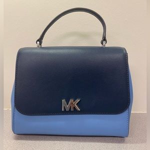 Michael Kors like new purse